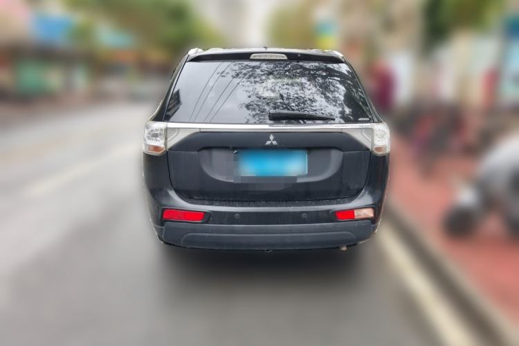 Used Mitsubishi Outlander 2014 2.4L 4x4 Deluxe Value Edition 5 Seats
