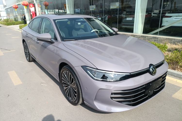 Used Volkswagen Passat 2025 Pro 380TSI Dragon Supreme Edition
