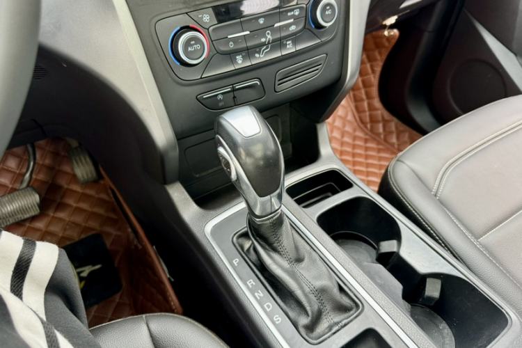 Used Ford Kuga 2019 EcoBoost 180 Two-Wheel-Drive Platinum Edition China VI Standard
