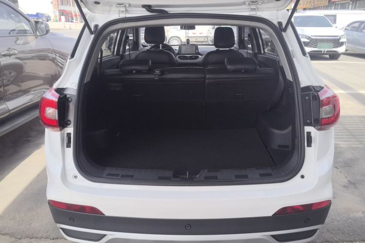 Used Baojun 510 2017 1.5L Automatic Fashion Model
