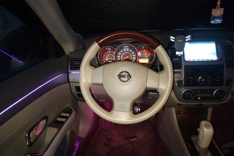 Used Nissan Sylphy 2012 Classic 1.6XE Automatic Comfort Edition Steering Wheel