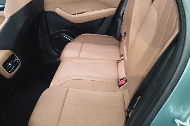 Used Geely Auto FX11 2025 4th Generation 1.5TD DCT Jinxiu Left Rear Seat
