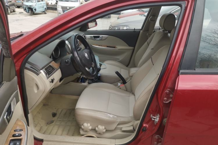 Used Buick Excelle 2015 1.5L Manual Classic Trim