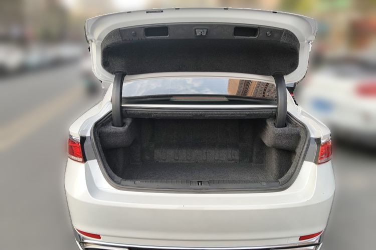 Used Geely Auto Emgrand GT 2018 1.5T MHEV Shining Edition Trunk