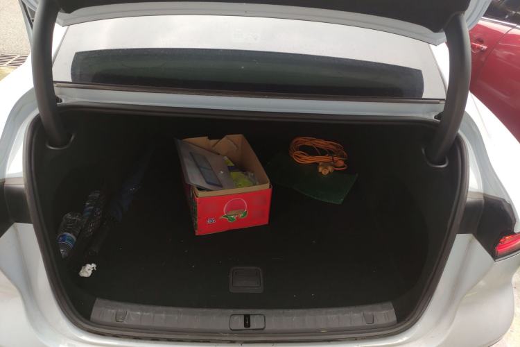 Used VOYAH PASSION 2023 Four-Wheel Drive Long-Range Version Trunk