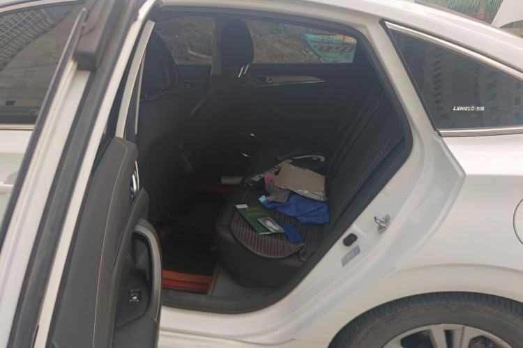 Used CHANGAN Eado 2018 High-Energy Edition 1.6L GDI Automatic RuiFeng Model China V Standard Left Rear Seat