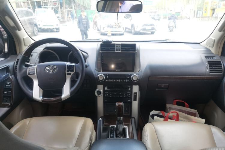 Used Toyota Prado 2010 4.0L Automatic VX NAVI
