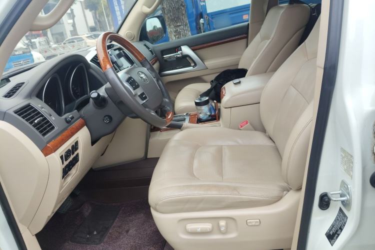 Used Toyota Land Cruiser 