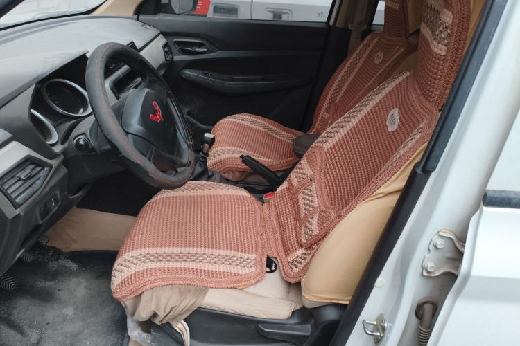 Used Wuling Hongguang 2021 1.5L S Standard Version LAR Left Front Seat