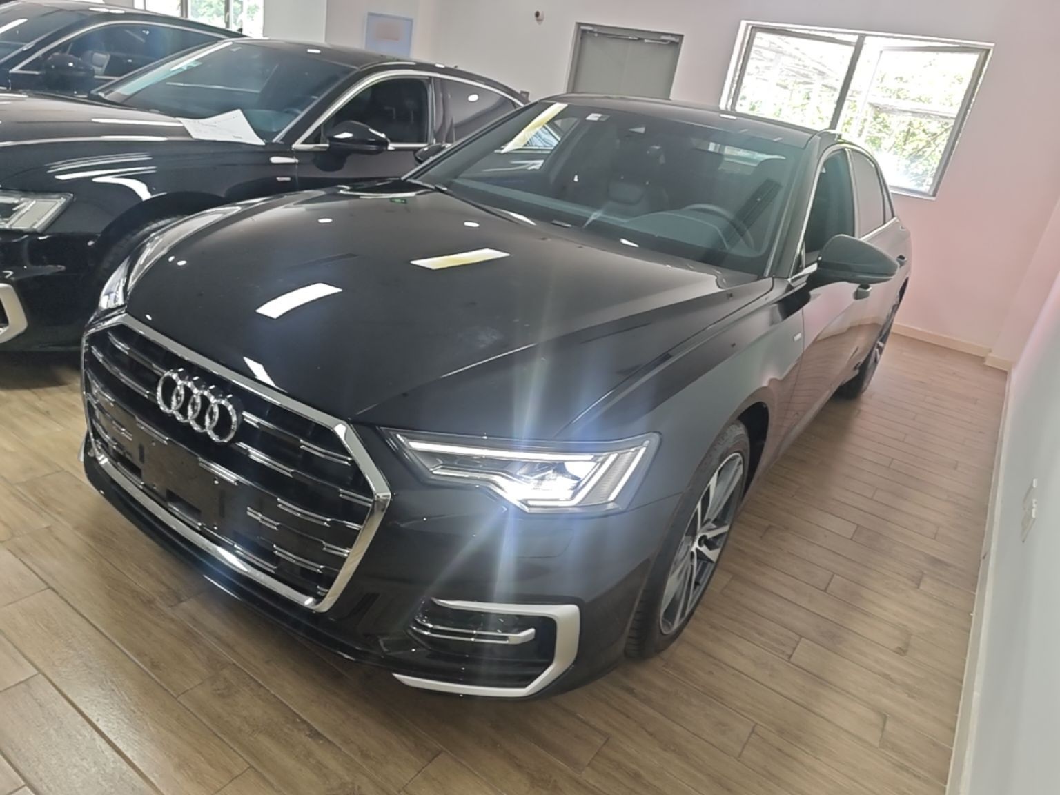 Unter der Vorderseite des Autos