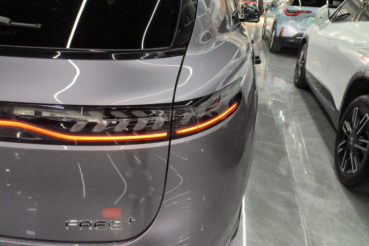 Used VOYAH FREE 2025 Model FREE+ Rear-Drive Qiankun Edition
