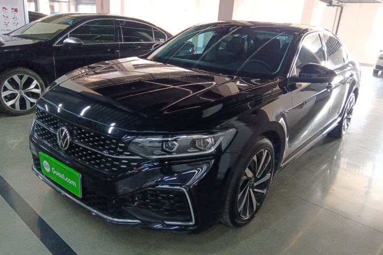 Used Volkswagen Passat 2022 330TSI Starry Luxury Edition