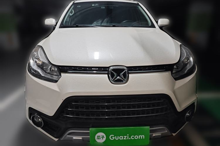 Used JMC Yusheng S350 2017 2.0T Automatic 2WD Diesel Luxury Version with Sunroof 5 Seats