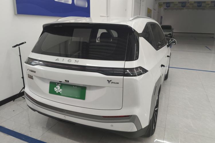 Used AION Y 2023 Younger Star Edition