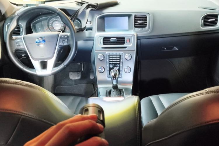 Used Volvo V60 2014 Facelift T5 Zhiyi Edition