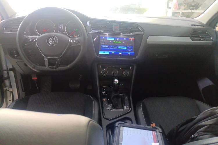 Used Volkswagen Tiguan L 2017 330TSI Automatic Two-Wheel Drive Luxury Edition