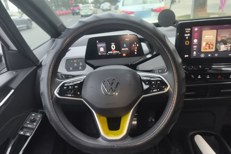 Used Volkswagen ID.3 2023 Pure Smart Edition