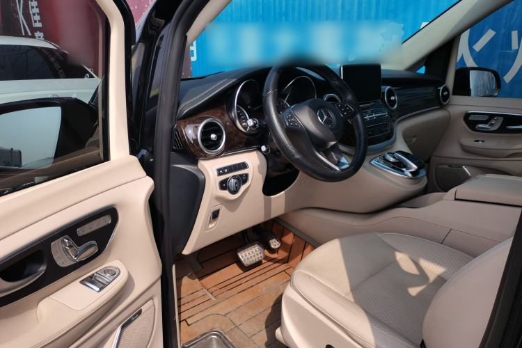 Used Mercedes-Benz V-Class 2018 V 260 L Prestige Extended Version China VI
