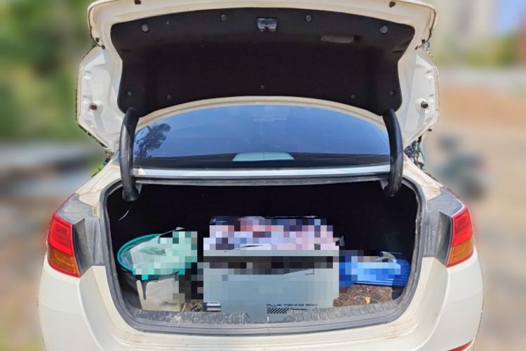 Used Kia K5 2014 2.0L Automatic LUXURY Trunk