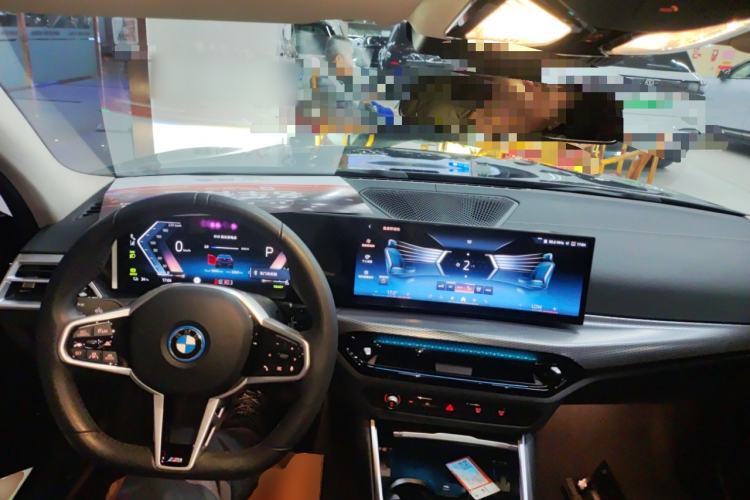 Used BMW i3 2025 eDrive 40 L Midnight Edition
