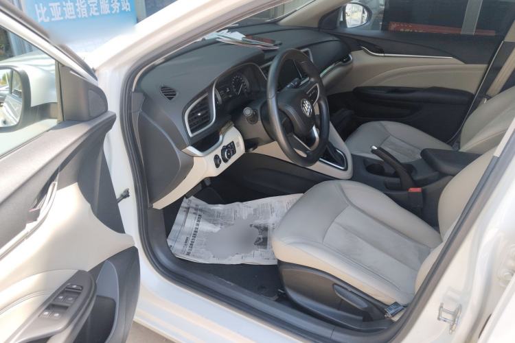 Used Buick GT 2015 15N Automatic Deluxe Edition Driver Seat