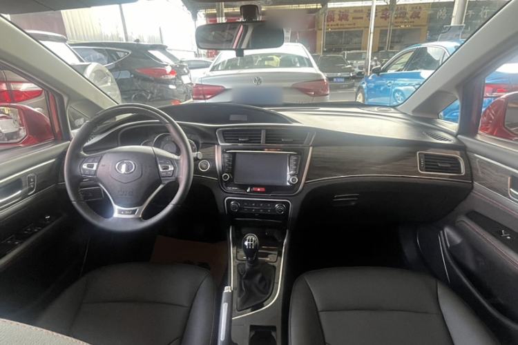 Used Great Wall C50 2014 Upgraded Model 1.5T Manual Fashion Edition