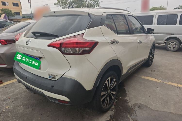 Used Nissan Kicks 2018 1.5L CVT Smart Connect Luxury Edition