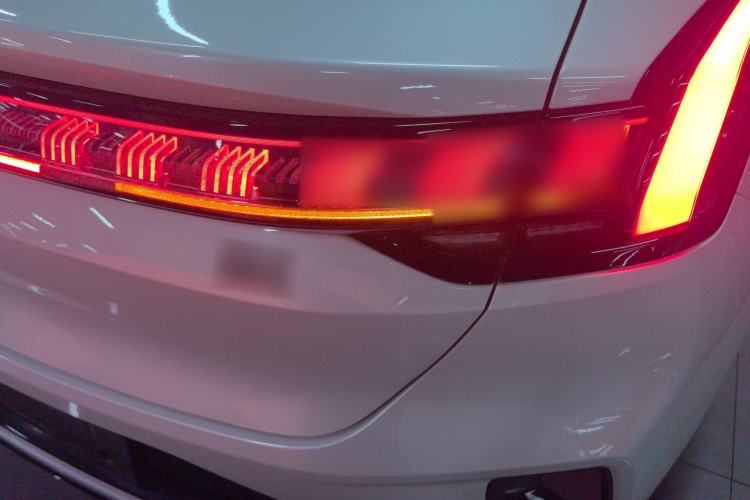 Used Zeekr 001 2025 YOU Edition 100 kWh All-Wheel Drive Right Rear Taillight