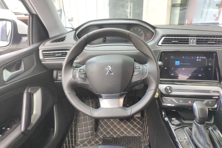 Used Peugeot 308 2018 230THP Automatic Luxury Edition Steering Wheel