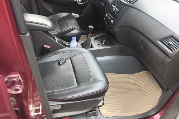 Used Wuling Hongguang 2014 1.2L Standard Model China IV
