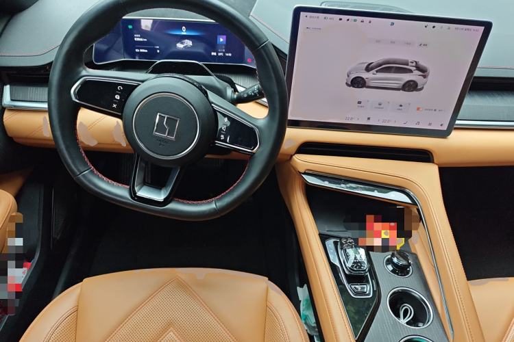 Used Zeekr 001 2023 WE Edition 100 kWh Center Console