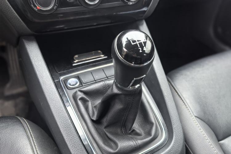 Used Volkswagen Sagitar 2018 1.6L Manual Comfort Model