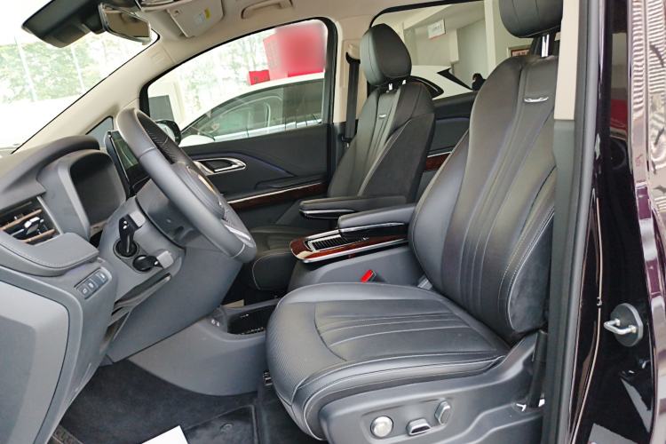 Used Hongqi HQ9 PHEV 2024 2.0T Four-Wheel Drive Luxury Edition
