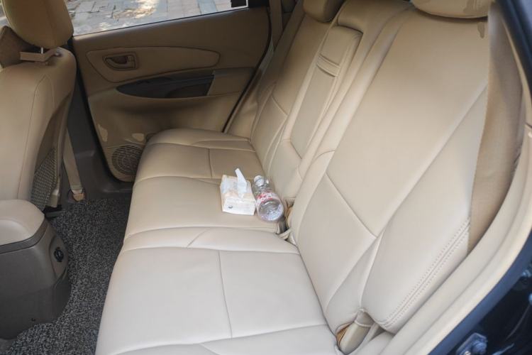 Used Hyundai Tucson 2013 2.0L Manual Two-Wheel Drive Fashion Edition
