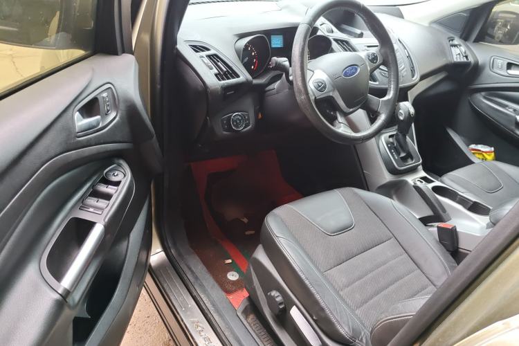 Used Ford Kuga 2013 1.6L GTDi Two-Wheel-Drive Comfort Model Driver Seat