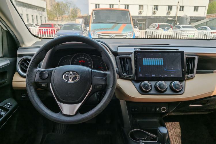 Used Toyota RAV4 2016 2.0L CVT Two-Wheel Drive Urban Edition China V Standard