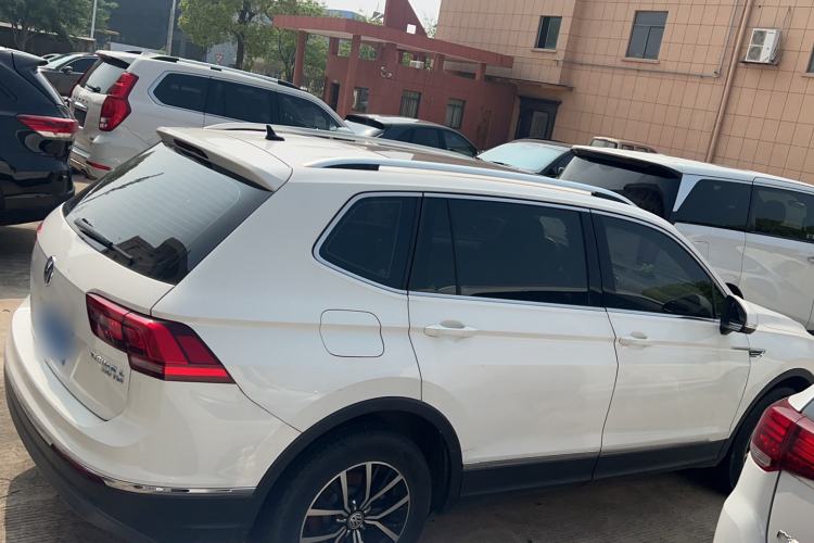Used Volkswagen Tiguan L 2019 330TSI Automatic Two-Wheel Drive Panoramic Comfort Edition China V Standard
