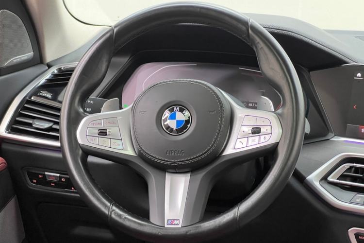 Used BMW X5 2022 Restyled xDrive 30Li Luxury Version M Sport Package
