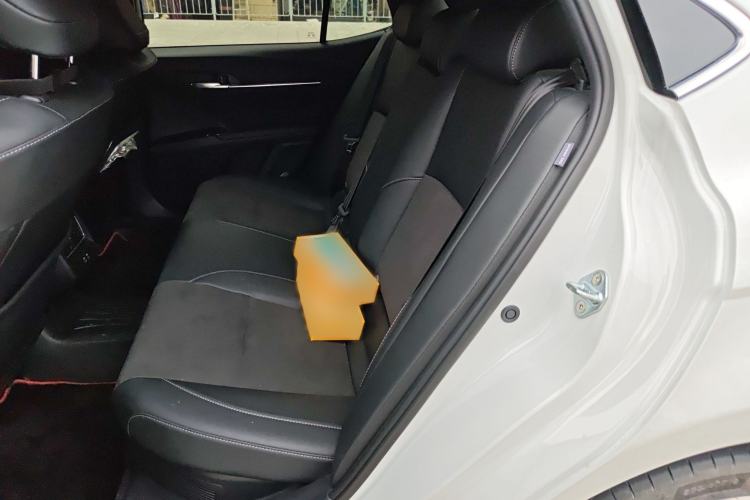 Used Toyota Camry 2024 Dual-Motor 2.0HS Sport Edition Interior 4