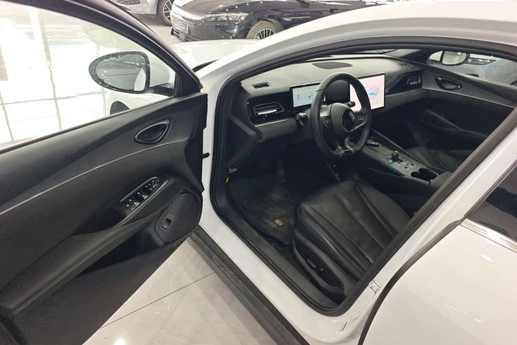 Used BYD Seal 06 New Energy 2025 DM-i Smart Drive 120KM Deluxe Model
