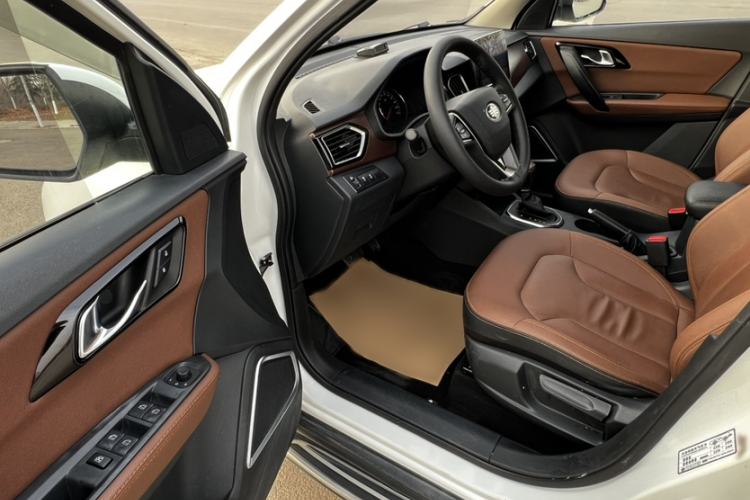 Used FAW Senya R7 2016 1.6L Automatic Smart Version