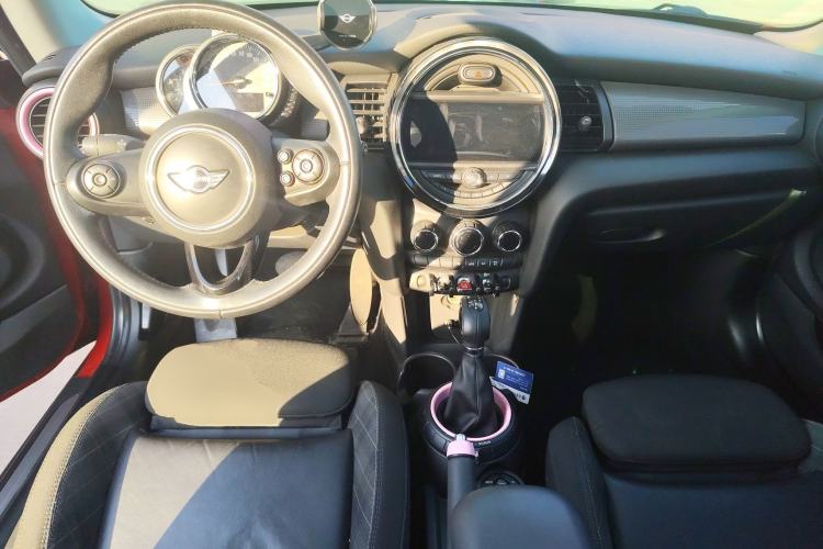 Used MINI MINI 2016 1.5T COOPER Avant-Garde
