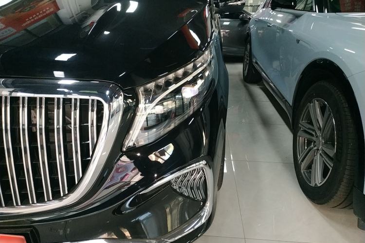 Used Mercedes-Benz V-Class 2022 V 260 Avantgarde Edition