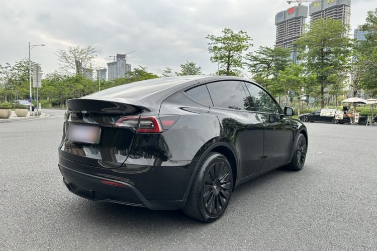 Used Tesla Model Y 2021 Standard Range Rear-Wheel Drive Version Exterior 2