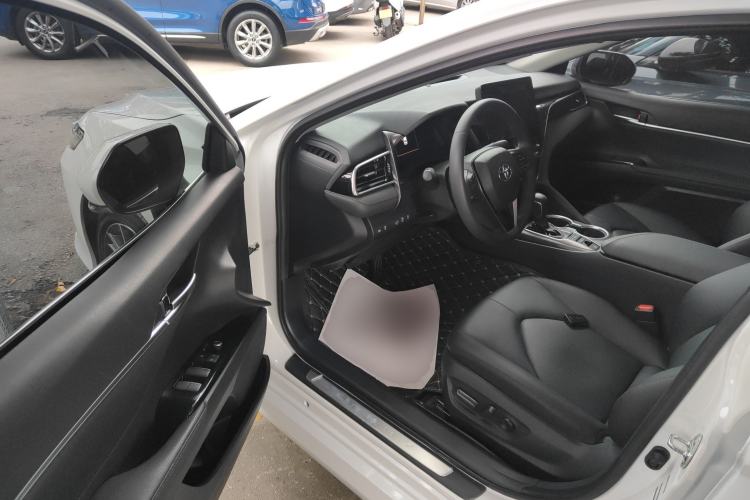 Used Toyota Camry 2021 2.5G Luxury Edition
