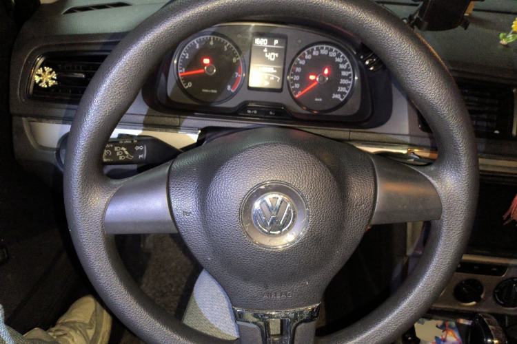 Used Volkswagen Lavida 2013 Revised Classic 1.6L Automatic Fashion Edition