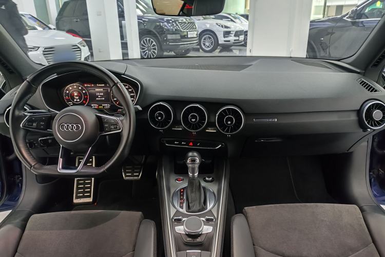 Used Audi TT 2015 TT Coupe 45 TFSI Interior 2