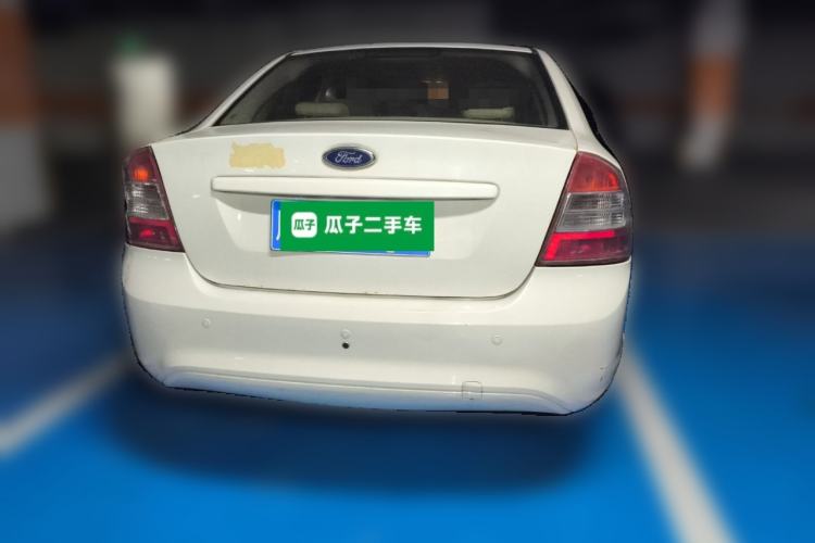 Used Ford Focus 2013 Sedan Classic 1.8L Manual Fashion Edition