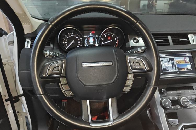 Used Land Rover Range Evoque 2016 2.0T SE PLUS Smart Enjoyment Edition Steering Wheel