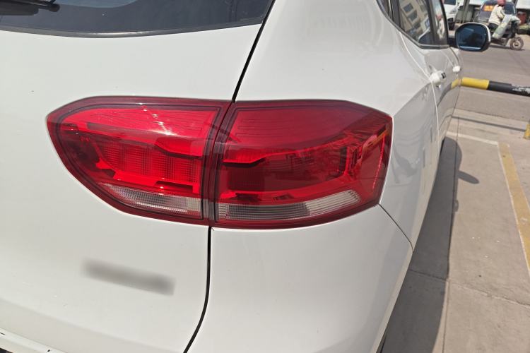 Used Haval H2s 2017 Red-Label 1.5T Manual Elite Model